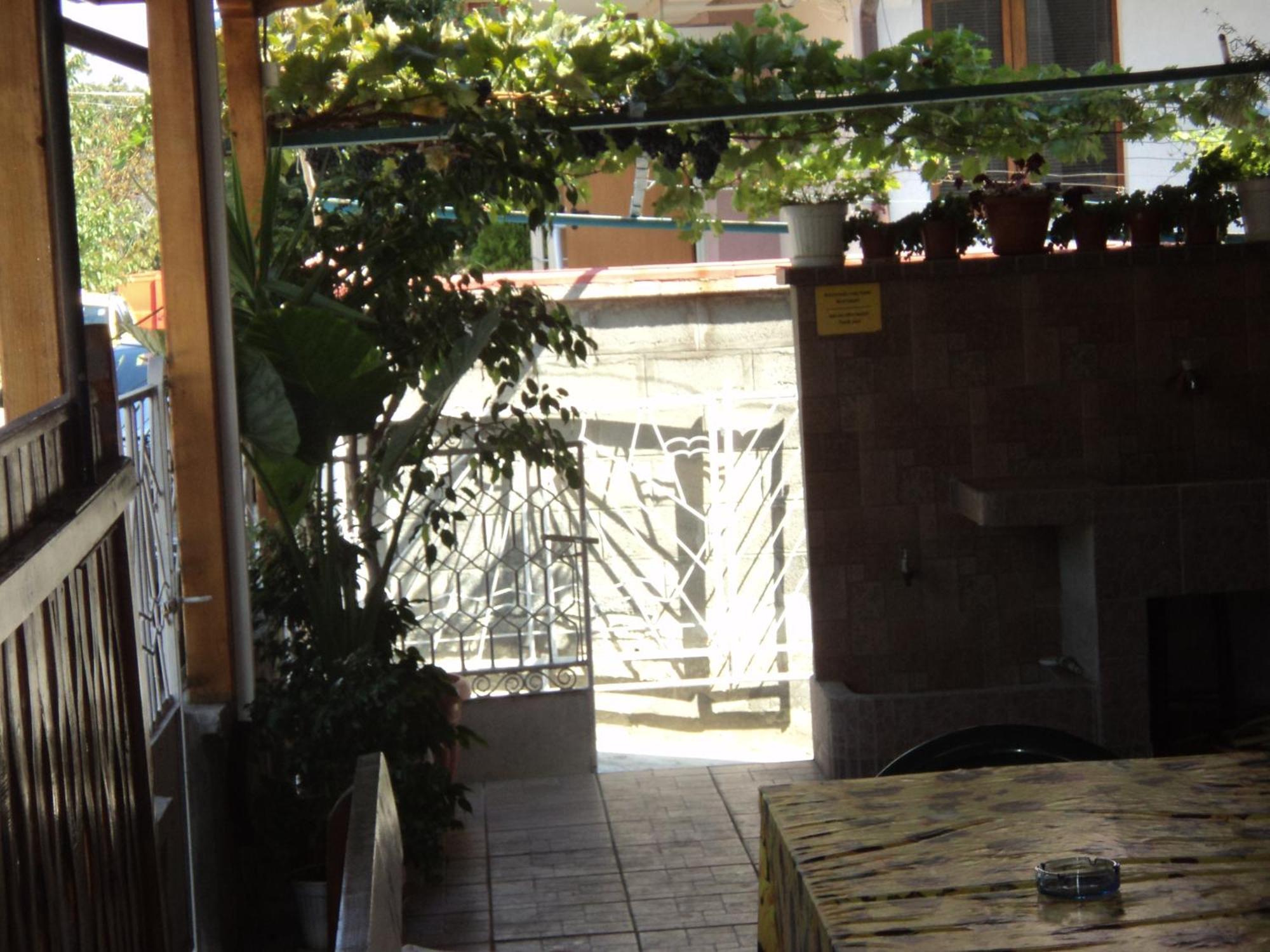 Guest House Drazhev Obzor Exterior photo