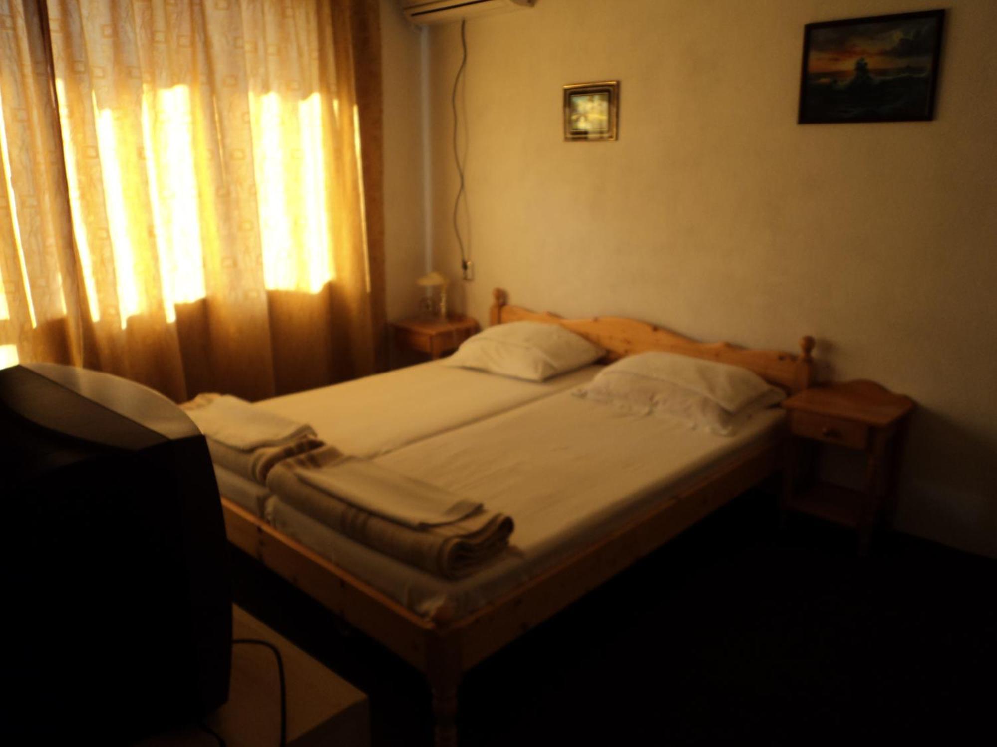 Guest House Drazhev Obzor Exterior photo