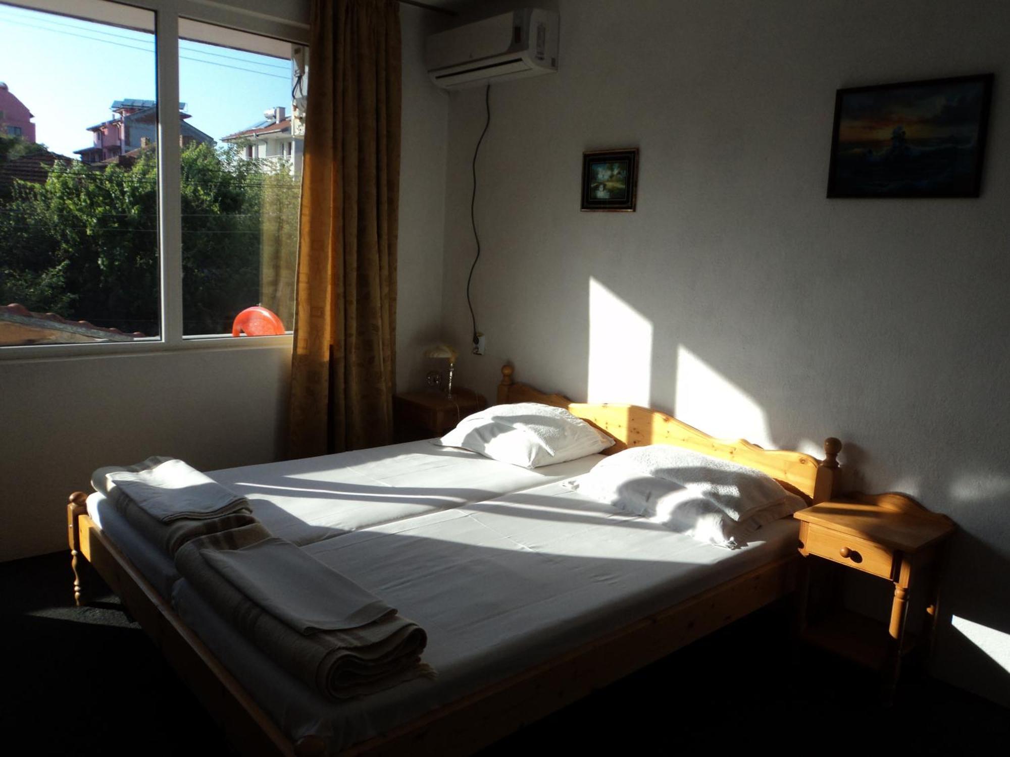 Guest House Drazhev Obzor Exterior photo